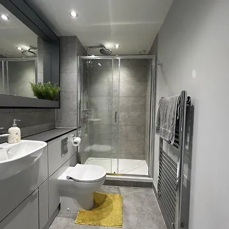شقة Captivating 2-bed Skyview In Leeds